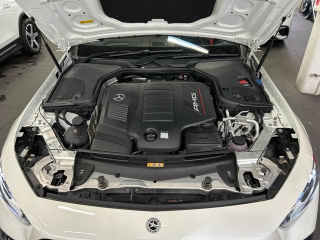 ＣＬＳクラス ＣＬＳ５３　４マチック＋　ＡＭＧスタイリングパッケージ　ガラススライディングルーフ　ＡＭＧカーボンファイバードアミラー　ナッパレザーシート　ＡＭＧインテリア　ドアクロージングサポーター　エナジャイジングパッケージ（4枚目）