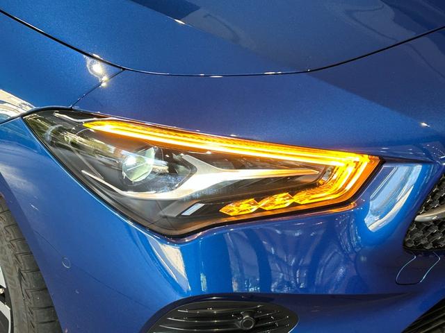 ＣＬＡクラス ＣＬＡ１８０　弊社デモカー　衝突軽減ブレーキ　ナビゲーション　障害物センサー　バックカメラ　シートヒーター　メモリー付きパワーシート　ブラインドスポットアシスト（6枚目）