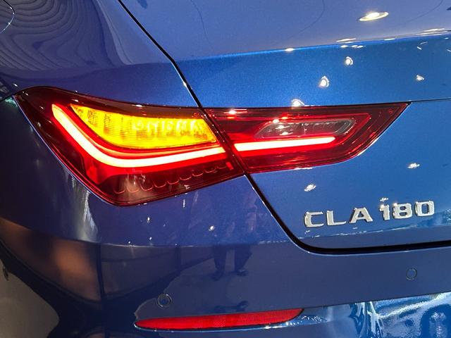 ＣＬＡクラス ＣＬＡ１８０　弊社デモカー　衝突軽減ブレーキ　ナビゲーション　障害物センサー　バックカメラ　シートヒーター　メモリー付きパワーシート　ブラインドスポットアシスト（10枚目）