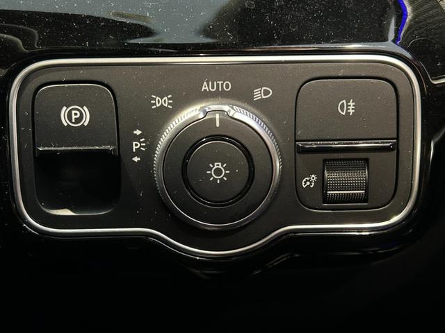 ＣＬＡクラス ＣＬＡ１８０　弊社デモカー　衝突軽減ブレーキ　ナビゲーション　障害物センサー　バックカメラ　シートヒーター　メモリー付きパワーシート　ブラインドスポットアシスト（24枚目）