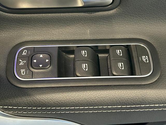 ＣＬＡクラス ＣＬＡ１８０　弊社デモカー　衝突軽減ブレーキ　ナビゲーション　障害物センサー　バックカメラ　シートヒーター　メモリー付きパワーシート　ブラインドスポットアシスト（28枚目）