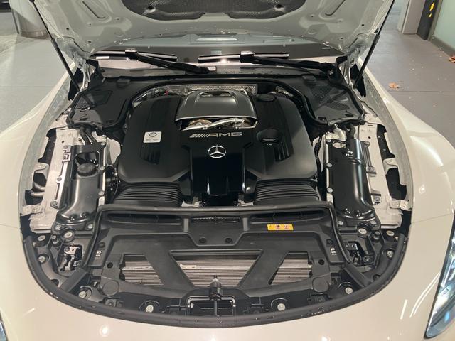 GT 63 4マチック+ クーペ 認定中古車 AMGカーボンパッケージ 21インチアルミホイール パフォーマンスシート イエローシートベルト 電動テールゲート ブルメスターサウンドシステム シートベンチレーター(4枚目)