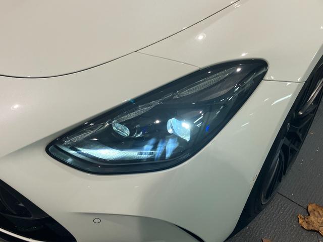 GT 63 4マチック+ クーペ 認定中古車 AMGカーボンパッケージ 21インチアルミホイール パフォーマンスシート イエローシートベルト 電動テールゲート ブルメスターサウンドシステム シートベンチレーター(5枚目)