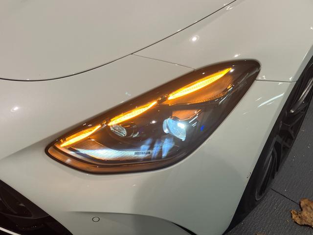 GT 63 4マチック+ クーペ 認定中古車 AMGカーボンパッケージ 21インチアルミホイール パフォーマンスシート イエローシートベルト 電動テールゲート ブルメスターサウンドシステム シートベンチレーター(6枚目)