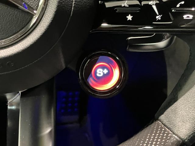 GT 63 4マチック+ クーペ 認定中古車 AMGカーボンパッケージ 21インチアルミホイール パフォーマンスシート イエローシートベルト 電動テールゲート ブルメスターサウンドシステム シートベンチレーター(23枚目)