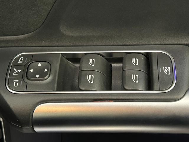 ���ϓI�Ȍ����Ɍa�����킹�鎖�Ńh���C�o�[�͎��R�ɃX�e�A�����O������܂��B�����X�e�A�����O�𑾂߂ɐݒ肳��Ă���̂́A����͂��������ς݁A��J�����Ȃ����߂ł��I�O�S�T�|�X�O�S�|�P�S�W�S