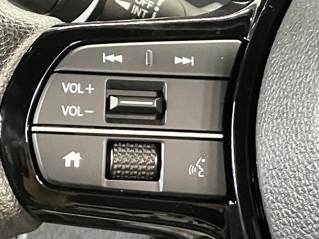 Ｎ－ＢＯＸカスタム ベースグレード　届出済未使用車　バックカメラ　両側スライド・片側電動　クリアランスソナー　オートクルーズコントロール　衝突被害軽減システム　オートライト　ＬＥＤヘッドランプ　スマートキー　アイドリングストップ（5枚目）