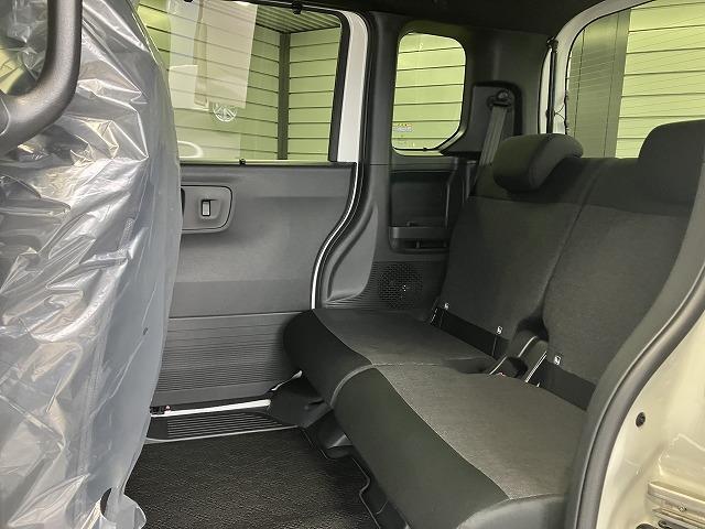 Ｎ－ＢＯＸカスタム ベースグレード　届出済未使用車　バックカメラ　両側スライド・片側電動　クリアランスソナー　オートクルーズコントロール　衝突被害軽減システム　オートライト　ＬＥＤヘッドランプ　スマートキー　アイドリングストップ（47枚目）