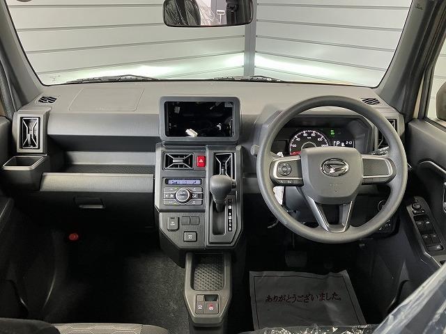 タフト Ｘ　届出済未使用車　バックカメラ　クリアランスソナー　衝突被害軽減システム　オートライト　ＬＥＤヘッドランプ　スマートキー　アイドリングストップ　電動格納ミラー　サンルーフ　ＣＶＴ　盗難防止システム（2枚目）