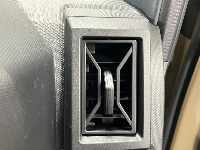 タフト Ｘ　届出済未使用車　バックカメラ　クリアランスソナー　衝突被害軽減システム　オートライト　ＬＥＤヘッドランプ　スマートキー　アイドリングストップ　電動格納ミラー　サンルーフ　ＣＶＴ　盗難防止システム（28枚目）