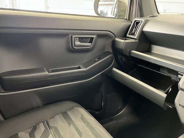 タフト Ｘ　届出済未使用車　バックカメラ　クリアランスソナー　衝突被害軽減システム　オートライト　ＬＥＤヘッドランプ　スマートキー　アイドリングストップ　電動格納ミラー　サンルーフ　ＣＶＴ　盗難防止システム（48枚目）