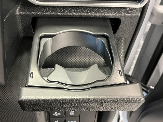 ロッキー プレミアムＧ　ＨＥＶ　登録済未使用車　クリアランスソナー　オートクルーズコントロール　レーンアシスト　衝突被害軽減システム　オートライト　ＬＥＤヘッドランプ　アルミホイール　スマートキー　電動格納ミラー　シートヒーター（42枚目）