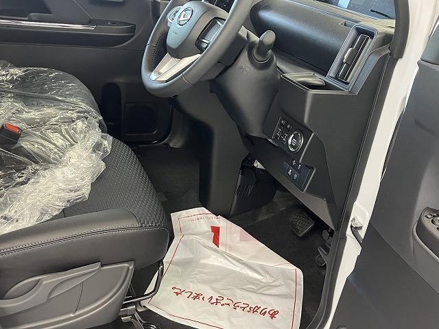 タント カスタムＲＳ　届出済未使用車　バックカメラ　両側電動スライドドア　クリアランスソナー　レーンアシスト　衝突被害軽減システム　オートライト　ＬＥＤヘッドランプ　アイドリングストップ　電動格納ミラー　シートヒーター（36枚目）