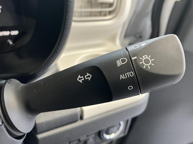 ムーヴキャンバス ストライプスＸ　届出済未使用車　両側電動スライドドア　クリアランスソナー　衝突被害軽減システム　オートライト　スマートキー　アイドリングストップ　電動格納ミラー　ベンチシート　ＣＶＴ　盗難防止システム　ＡＢＳ　ＥＳＣ（36枚目）