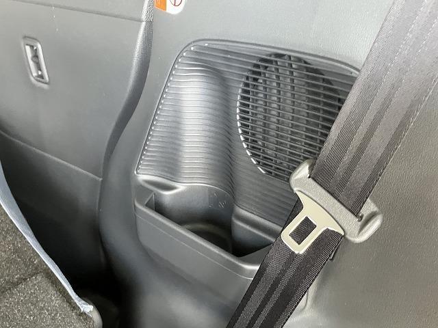 ムーヴキャンバス ストライプスＸ　届出済未使用車　両側電動スライドドア　クリアランスソナー　衝突被害軽減システム　オートライト　スマートキー　アイドリングストップ　電動格納ミラー　ベンチシート　ＣＶＴ　盗難防止システム　ＡＢＳ　ＥＳＣ（44枚目）