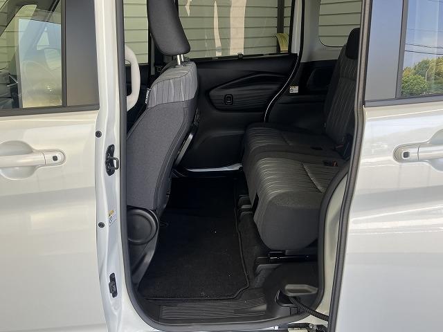 ソリオ ハイブリッドＭＺ　クリアランスソナー　オートクルーズコントロール　レーンアシスト　衝突被害軽減システム　両側電動スライドドア　オートライト　ＬＥＤヘッドランプ　スマートキー　アイドリングストップ　電動格納ミラー（39枚目）