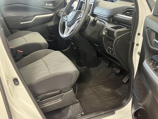 ソリオ ハイブリッドＭＺ　クリアランスソナー　オートクルーズコントロール　レーンアシスト　衝突被害軽減システム　両側電動スライドドア　オートライト　ＬＥＤヘッドランプ　スマートキー　アイドリングストップ　電動格納ミラー（42枚目）