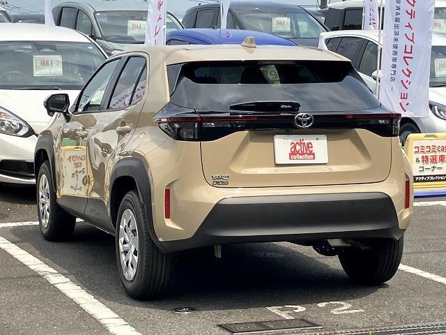 ヤリスクロス Ｘ　登録済未使用車　ＥＴＣ　バックカメラ　クリアランスソナー　オートクルーズコントロール　衝突被害軽減システム　オートマチックハイビーム　オートライト　アルミホイール　スマートキー　電動格納ミラー　ＣＶＴ（15枚目）
