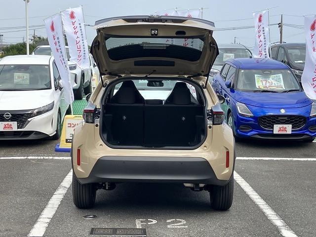 ヤリスクロス Ｘ　登録済未使用車　ＥＴＣ　バックカメラ　クリアランスソナー　オートクルーズコントロール　衝突被害軽減システム　オートマチックハイビーム　オートライト　アルミホイール　スマートキー　電動格納ミラー　ＣＶＴ（26枚目）