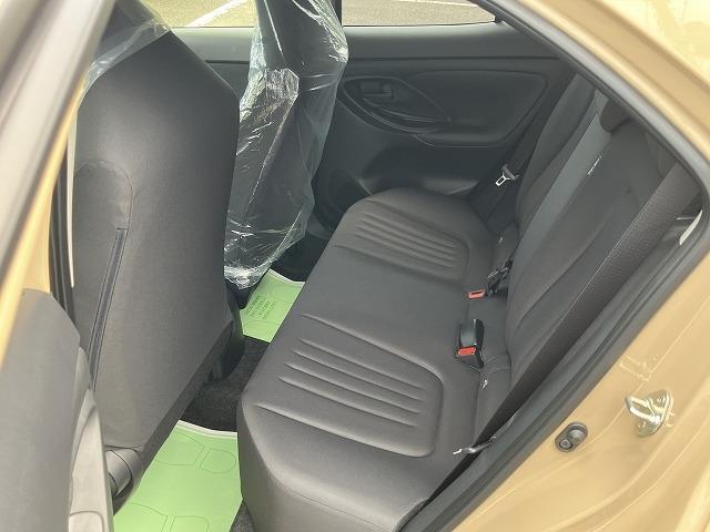 ヤリスクロス Ｘ　登録済未使用車　ＥＴＣ　バックカメラ　クリアランスソナー　オートクルーズコントロール　衝突被害軽減システム　オートマチックハイビーム　オートライト　アルミホイール　スマートキー　電動格納ミラー　ＣＶＴ（43枚目）