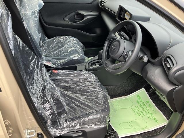 ヤリスクロス Ｘ　登録済未使用車　ＥＴＣ　バックカメラ　クリアランスソナー　オートクルーズコントロール　衝突被害軽減システム　オートマチックハイビーム　オートライト　アルミホイール　スマートキー　電動格納ミラー　ＣＶＴ（50枚目）