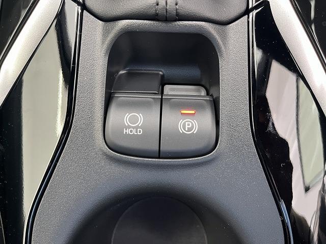 カローラクロス Ｚ　登録済未使用車　ＥＴＣ　バックカメラ　クリアランスソナー　オートクルーズコントロール　レーンアシスト　パワーシート　衝突被害軽減システム　オートライト　ヘッドライトウォッシャー　電動リアゲート（11枚目）