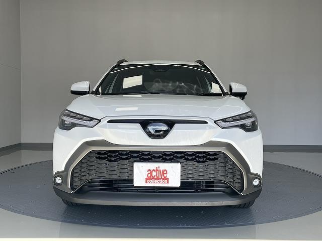カローラクロス Ｚ　登録済未使用車　ＥＴＣ　バックカメラ　クリアランスソナー　オートクルーズコントロール　レーンアシスト　パワーシート　衝突被害軽減システム　オートライト　ヘッドライトウォッシャー　電動リアゲート（12枚目）