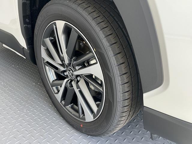 カローラクロス Ｚ　登録済未使用車　ＥＴＣ　バックカメラ　クリアランスソナー　オートクルーズコントロール　レーンアシスト　パワーシート　衝突被害軽減システム　オートライト　ヘッドライトウォッシャー　電動リアゲート（22枚目）