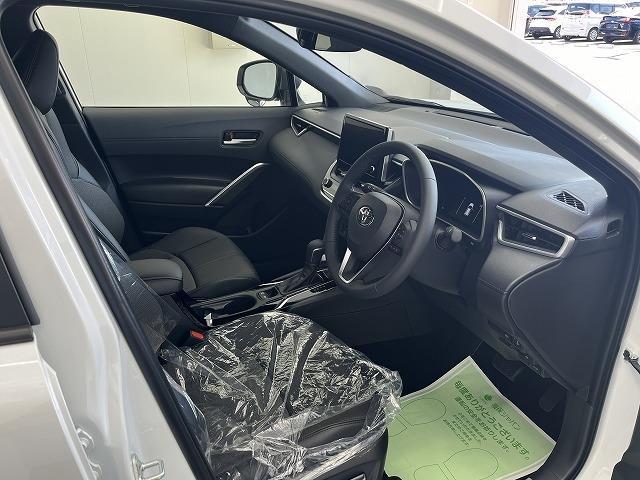 カローラクロス Ｚ　登録済未使用車　ＥＴＣ　バックカメラ　クリアランスソナー　オートクルーズコントロール　レーンアシスト　パワーシート　衝突被害軽減システム　オートライト　ヘッドライトウォッシャー　電動リアゲート（23枚目）