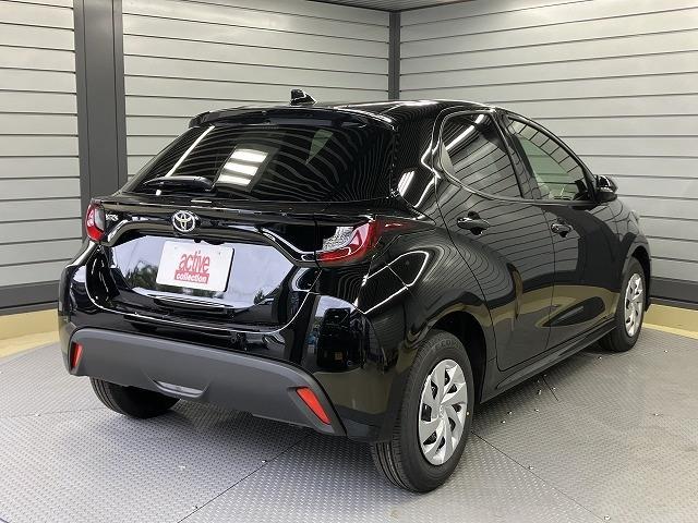 ヤリス X 登録済未使用車 バックカメラ クリアランスソナー レーンアシスト 衝突被害軽減システム オートマチックハイビーム オートライト スマートキー 電動格納ミラー CVT 盗難防止システム 衝突安全ボディ(15枚目)