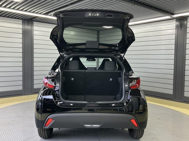 ヤリス X 登録済未使用車 バックカメラ クリアランスソナー レーンアシスト 衝突被害軽減システム オートマチックハイビーム オートライト スマートキー 電動格納ミラー CVT 盗難防止システム 衝突安全ボディ(24枚目)