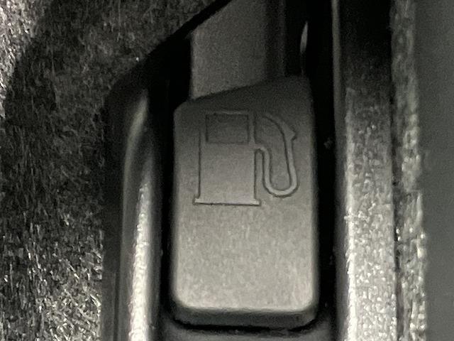 ヤリス X 登録済未使用車 バックカメラ クリアランスソナー レーンアシスト 衝突被害軽減システム オートマチックハイビーム オートライト スマートキー 電動格納ミラー CVT 盗難防止システム 衝突安全ボディ(43枚目)