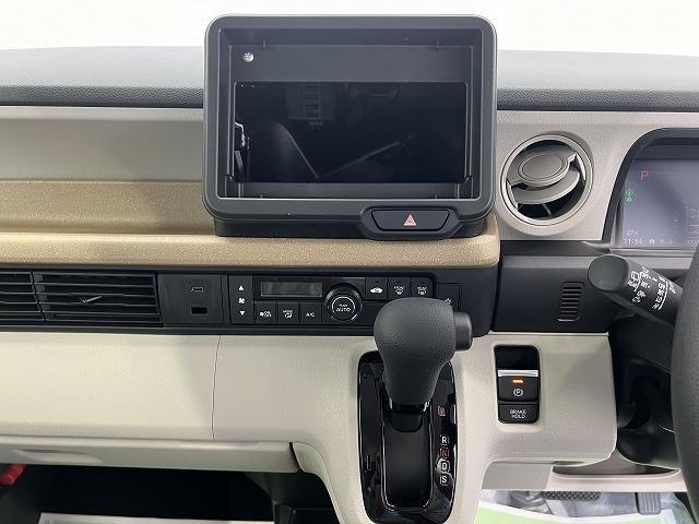 Ｎ－ＢＯＸ ベースグレード　届出済未使用車　バックカメラ　両側スライド・片側電動　クリアランスソナー　オートクルーズコントロール　レーンアシスト　衝突被害軽減システム　オートライト　ＬＥＤヘッドランプ　スマートキー（6枚目）