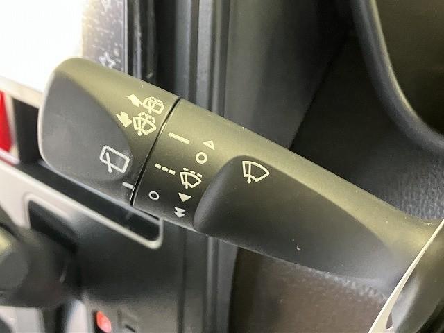 ルーミー Ｘ　登録済未使用車　バックカメラ　ＴＶ　両側スライド・片側電動　クリアランスソナー　衝突被害軽減システム　オートライト　スマートキー　アイドリングストップ　電動格納ミラー　ＣＶＴ　盗難防止システム　ＡＢＳ（6枚目）