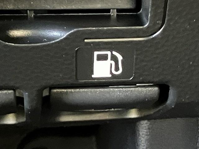 ルーミー Ｘ　登録済未使用車　バックカメラ　ＴＶ　両側スライド・片側電動　クリアランスソナー　衝突被害軽減システム　オートライト　スマートキー　アイドリングストップ　電動格納ミラー　ＣＶＴ　盗難防止システム　ＡＢＳ（40枚目）