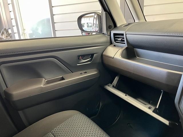 ルーミー Ｘ　登録済未使用車　バックカメラ　ＴＶ　両側スライド・片側電動　クリアランスソナー　衝突被害軽減システム　オートライト　スマートキー　アイドリングストップ　電動格納ミラー　ＣＶＴ　盗難防止システム　ＡＢＳ（48枚目）