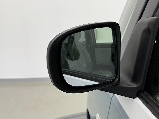 ムーヴキャンバス ストライプスＸ　届出済未使用車　両側電動スライドドア　クリアランスソナー　レーンアシスト　衝突被害軽減システム　オートライト　スマートキー　アイドリングストップ　電動格納ミラー　ベンチシート　ＣＶＴ　盗難防止システム（21枚目）