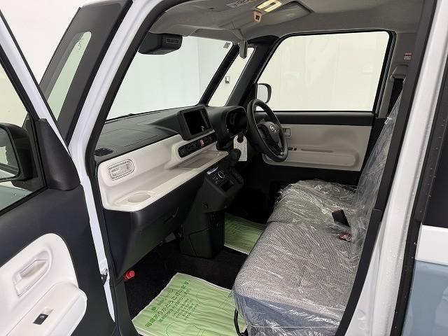 ムーヴキャンバス ストライプスＸ　届出済未使用車　両側電動スライドドア　クリアランスソナー　レーンアシスト　衝突被害軽減システム　オートライト　スマートキー　アイドリングストップ　電動格納ミラー　ベンチシート　ＣＶＴ　盗難防止システム（31枚目）