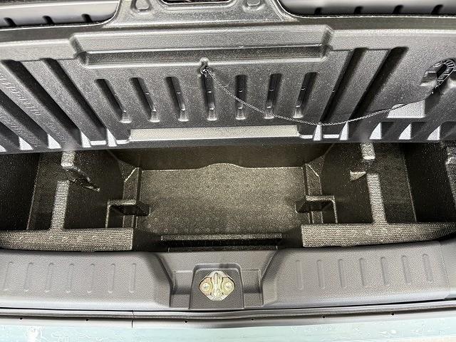 ムーヴキャンバス ストライプスＸ　届出済未使用車　両側電動スライドドア　クリアランスソナー　レーンアシスト　衝突被害軽減システム　オートライト　スマートキー　アイドリングストップ　電動格納ミラー　ベンチシート　ＣＶＴ　盗難防止システム（59枚目）