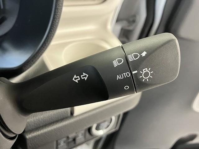 ムーヴキャンバス ストライプスＸ　届出済未使用車　両側電動スライドドア　クリアランスソナー　レーンアシスト　衝突被害軽減システム　オートライト　スマートキー　アイドリングストップ　電動格納ミラー　ベンチシート　ＣＶＴ　盗難防止システム（5枚目）