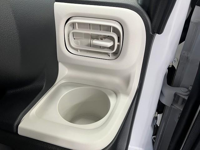 ムーヴキャンバス ストライプスＸ　届出済未使用車　両側電動スライドドア　クリアランスソナー　レーンアシスト　衝突被害軽減システム　オートライト　スマートキー　アイドリングストップ　電動格納ミラー　ベンチシート　ＣＶＴ　盗難防止システム（33枚目）