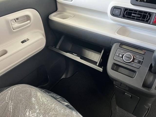 ムーヴキャンバス ストライプスＸ　届出済未使用車　両側電動スライドドア　クリアランスソナー　レーンアシスト　衝突被害軽減システム　オートライト　スマートキー　アイドリングストップ　電動格納ミラー　ベンチシート　ＣＶＴ　盗難防止システム（40枚目）