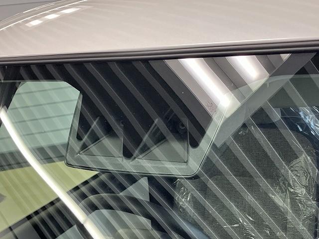 ムーヴキャンバス ストライプスＸ　届出済未使用車　両側電動スライドドア　クリアランスソナー　レーンアシスト　衝突被害軽減システム　オートライト　スマートキー　アイドリングストップ　電動格納ミラー　ベンチシート　ＣＶＴ　盗難防止システム（47枚目）