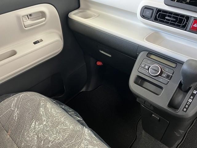 ムーヴキャンバス ストライプスＸ　届出済未使用車　両側電動スライドドア　クリアランスソナー　レーンアシスト　衝突被害軽減システム　オートライト　スマートキー　アイドリングストップ　電動格納ミラー　ベンチシート　ＣＶＴ　盗難防止システム（49枚目）