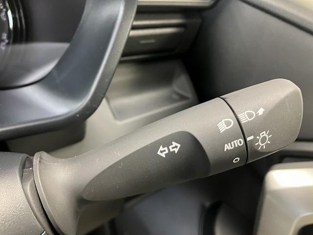 ライズ Ｘ　クリアランスソナー　衝突被害軽減システム　オートライト　ＬＥＤヘッドランプ　スマートキー　アイドリングストップ　電動格納ミラー　ＣＶＴ　盗難防止システム　衝突安全ボディ　ＡＢＳ　ＥＳＣ　エアコン（8枚目）