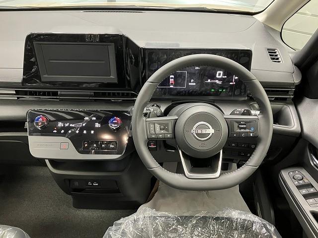 セレナ ＸＶ　登録済未使用車　全周囲カメラ　クリアランスソナー　オートクルーズコントロール　衝突被害軽減システム　両側電動スライドドア　オートマチックハイビーム　オートライト　ＬＥＤヘッドランプ　スマートキー（2枚目）