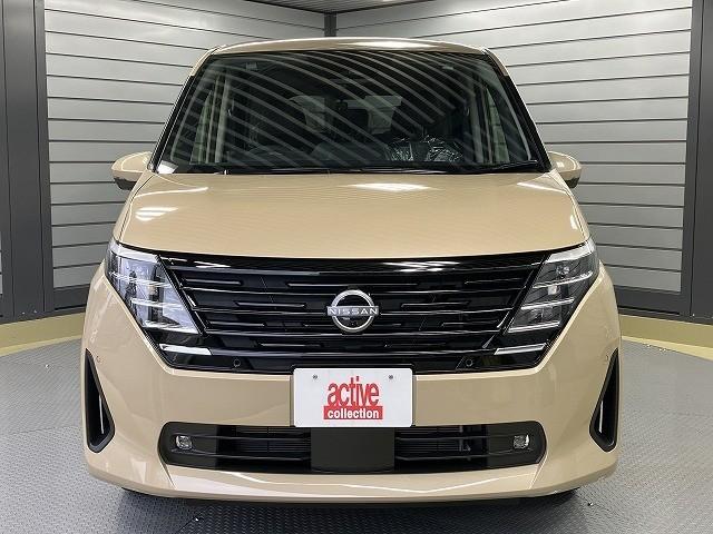 セレナ ＸＶ　登録済未使用車　全周囲カメラ　クリアランスソナー　オートクルーズコントロール　衝突被害軽減システム　両側電動スライドドア　オートマチックハイビーム　オートライト　ＬＥＤヘッドランプ　スマートキー（13枚目）