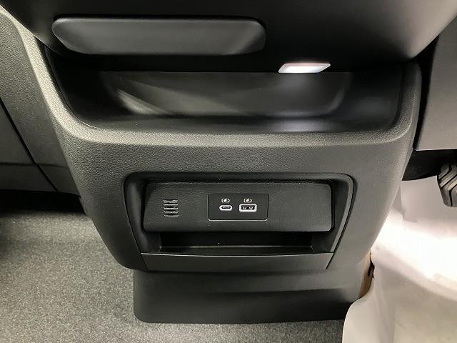 セレナ ＸＶ　登録済未使用車　全周囲カメラ　クリアランスソナー　オートクルーズコントロール　衝突被害軽減システム　両側電動スライドドア　オートマチックハイビーム　オートライト　ＬＥＤヘッドランプ　スマートキー（40枚目）