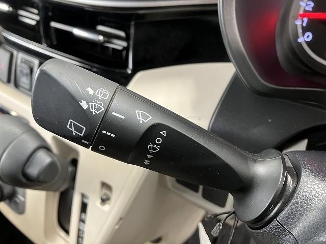 ムーヴ ＸリミテッドＩＩ　ＳＡＩＩＩ　ドライブレコーダー　バックカメラ　ナビ　衝突被害軽減システム　オートマチックハイビーム　オートライト　ＬＥＤヘッドランプ　スマートキー　アイドリングストップ　電動格納ミラー　シートヒーター（9枚目）