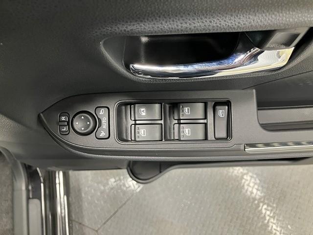 タント カスタムＲＳ　バックカメラ　両側電動スライドドア　クリアランスソナー　衝突被害軽減システム　オートライト　ＬＥＤヘッドランプ　スマートキー　アイドリングストップ　電動格納ミラー　シートヒーター　ベンチシート　ＣＶＴ（11枚目）